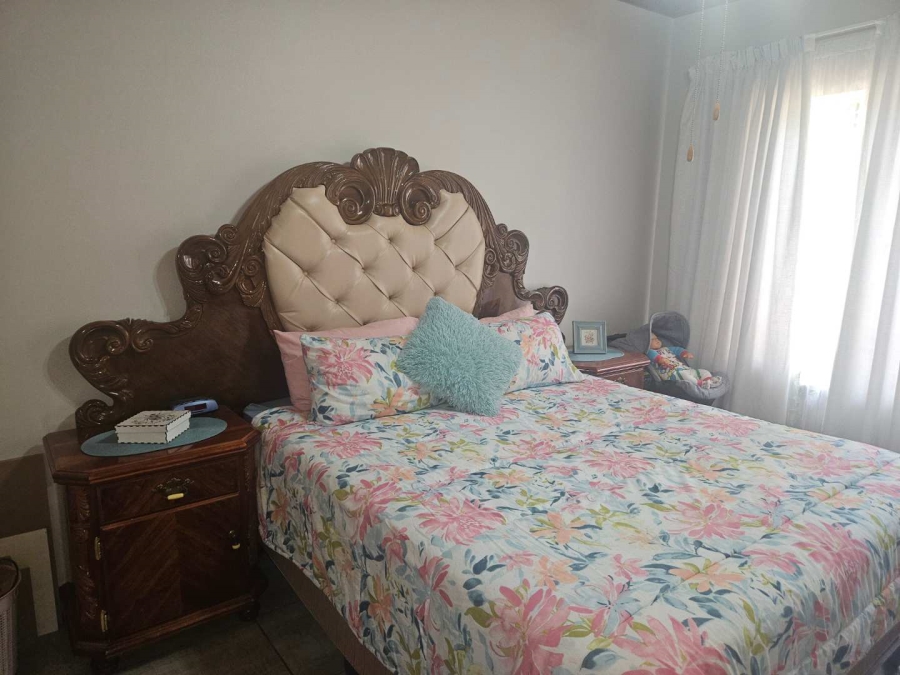 3 Bedroom Property for Sale in Rhodesdene Northern Cape